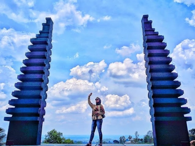 Lengkungan Langit Lampung