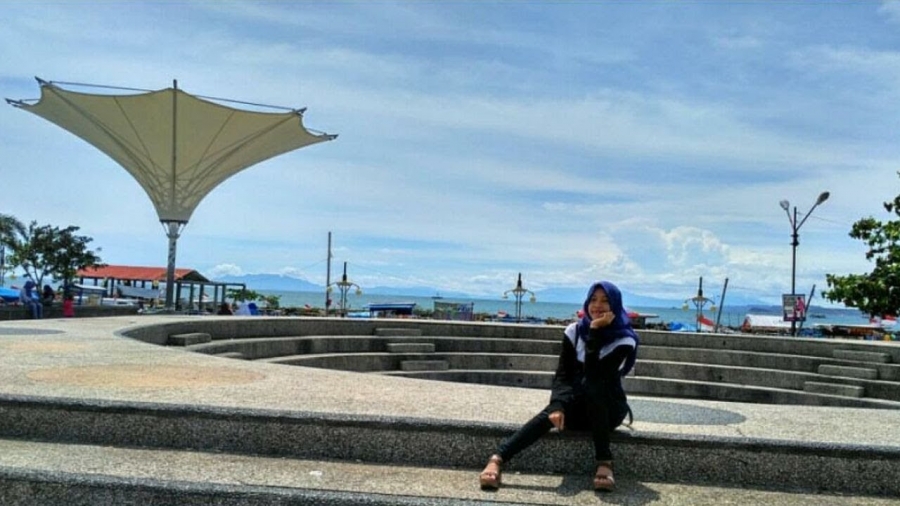 Dermaga Bom Kuliner Kalianda